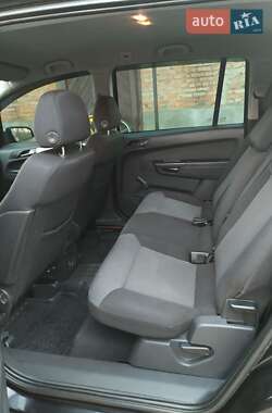 Минивэн Opel Zafira 2006 в 