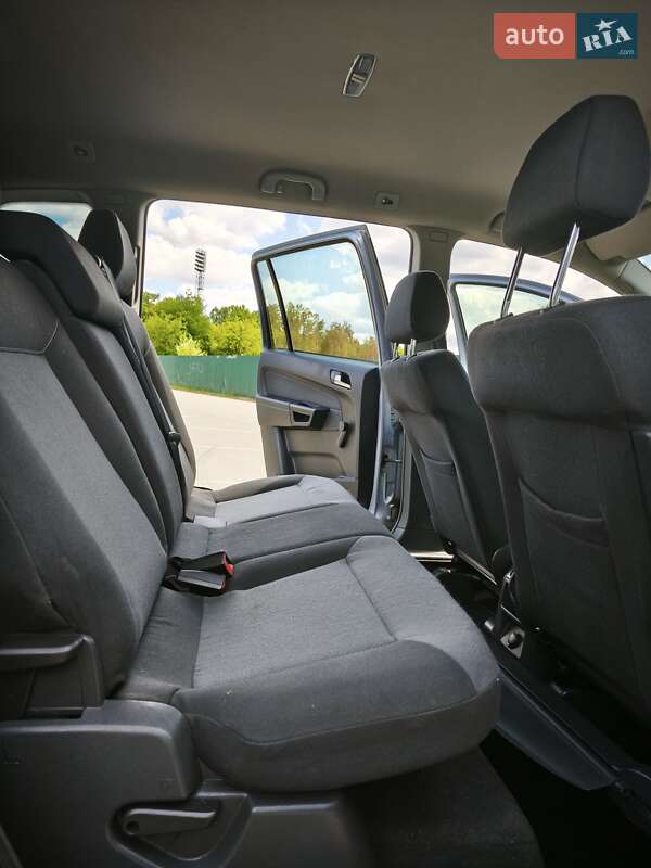Минивэн Opel Zafira 2006 в Ивано-Франковске