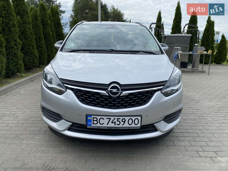 Opel Zafira 2016