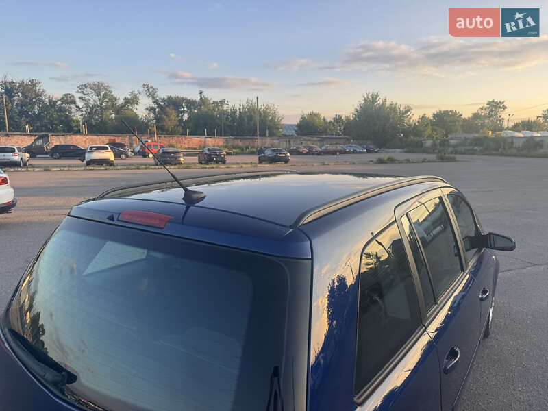 Мінівен Opel Zafira 2009 в Білій Церкві