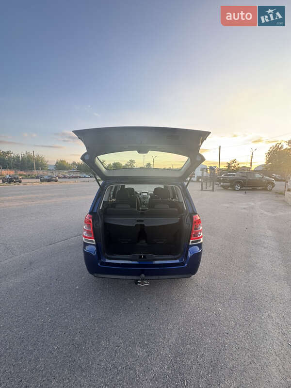 Мінівен Opel Zafira 2009 в Білій Церкві