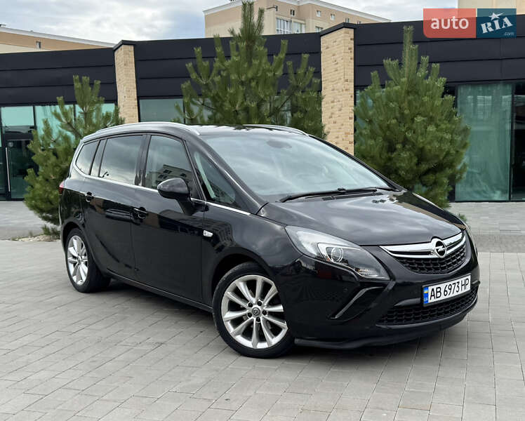 Opel Zafira 2015