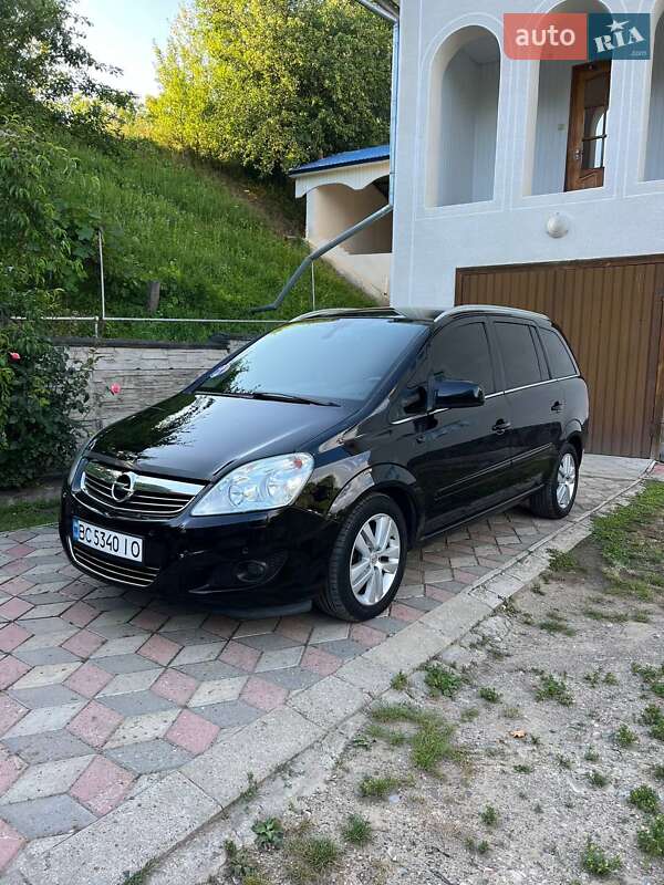 Минивэн Opel Zafira 2010 в Коломые