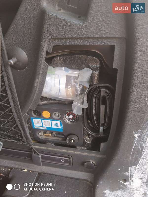 Мінівен Opel Zafira 2011 в Острозі