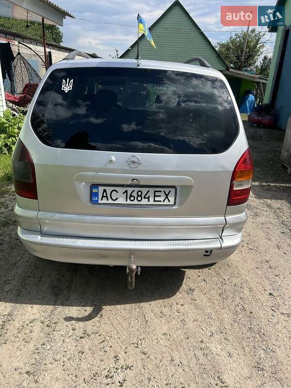 Opel Zafira 2003
