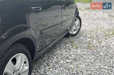 Минивэн Opel Zafira 2011 в 