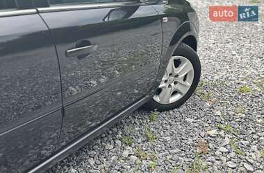 Минивэн Opel Zafira 2011 в 