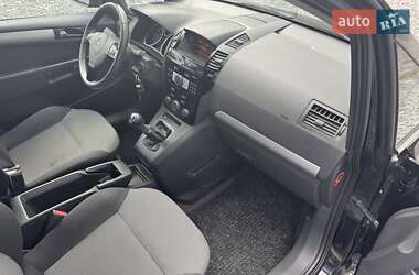 Минивэн Opel Zafira 2011 в 