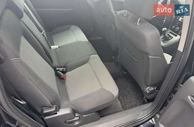 Минивэн Opel Zafira 2011 в 