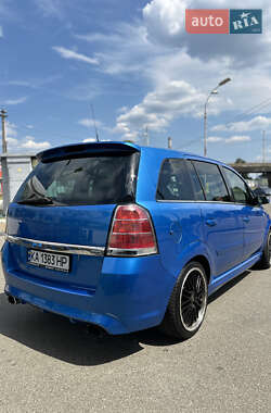 Минивэн Opel Zafira 2008 в 