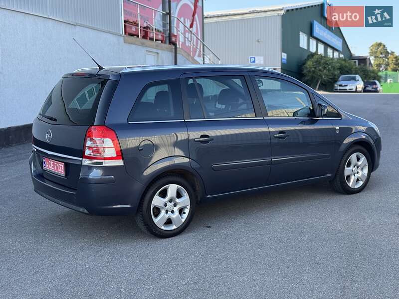 Мінівен Opel Zafira 2011 в Вінниці