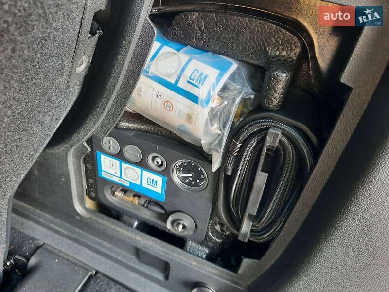 Минивэн Opel Zafira 2010 в Полтаве