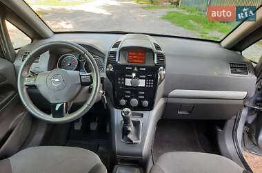 Мінівен Opel Zafira 2010 в 
