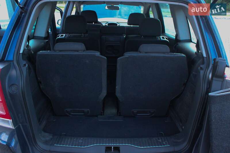Минивэн Opel Zafira 2008 в Надворной