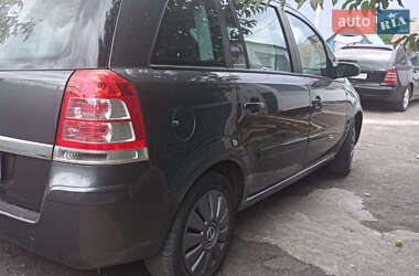 Минивэн Opel Zafira 2008 в 
