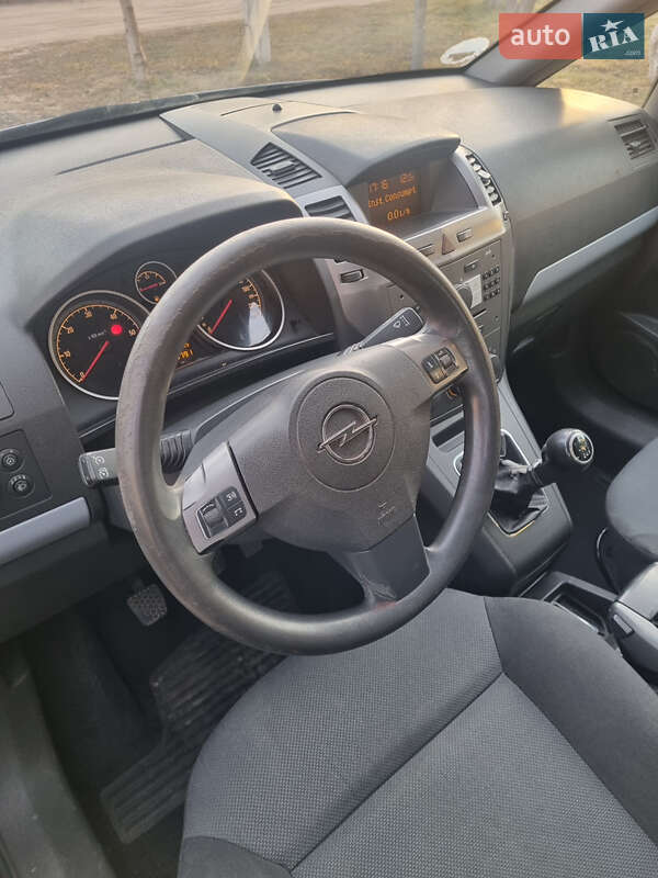 Минивэн Opel Zafira 2007 в Ковеле