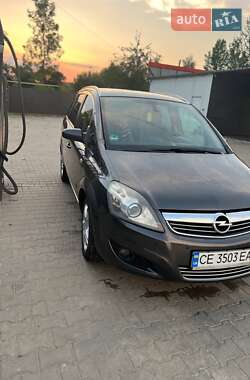 Минивэн Opel Zafira 2009 в 