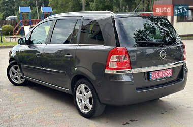 Мінівен Opel Zafira 2010 в 