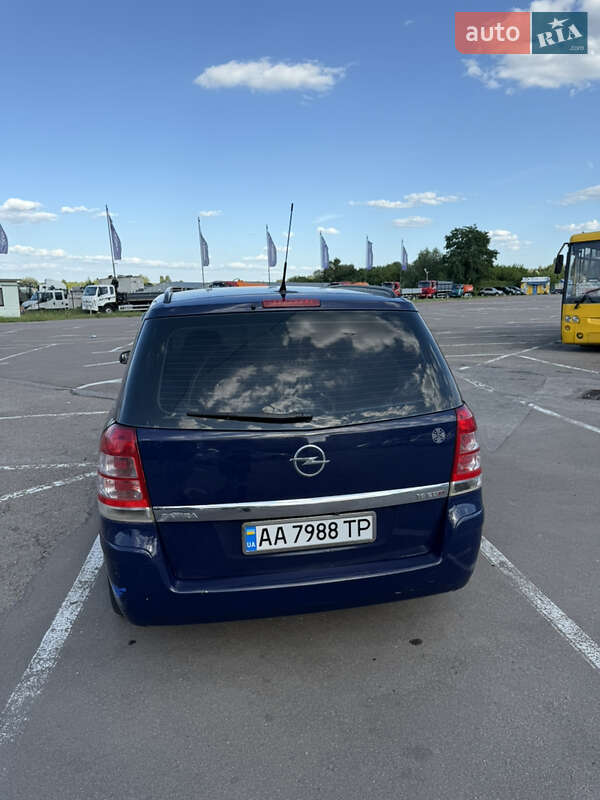 Мінівен Opel Zafira 2009 в Києві