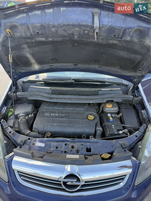 Мінівен Opel Zafira 2009 в Києві