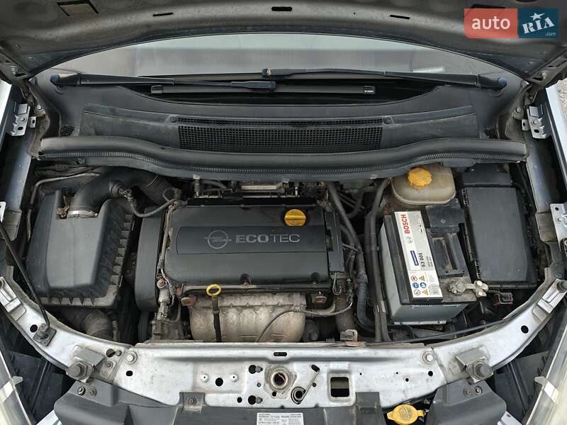 Мінівен Opel Zafira 2008 в Києві