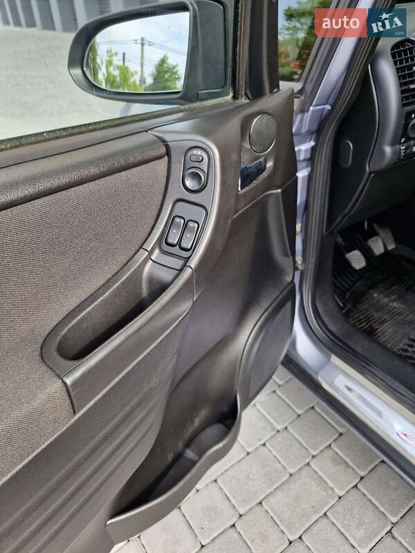 Минивэн Opel Zafira 2005 в Виннице