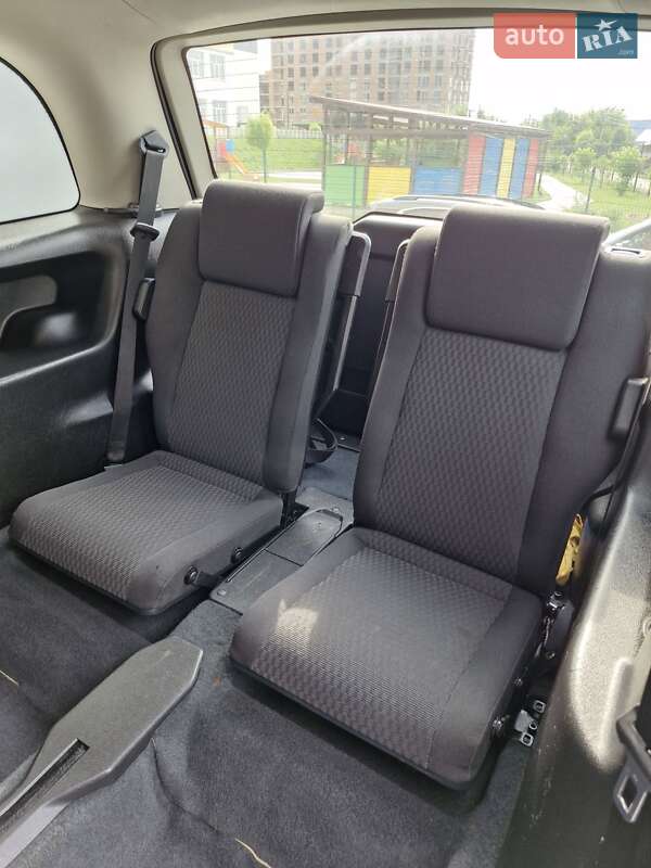 Минивэн Opel Zafira 2005 в Виннице