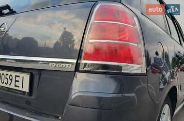 Минивэн Opel Zafira 2007 в 
