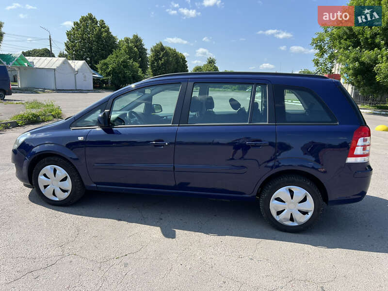 Минивэн Opel Zafira 2012 в Луцке