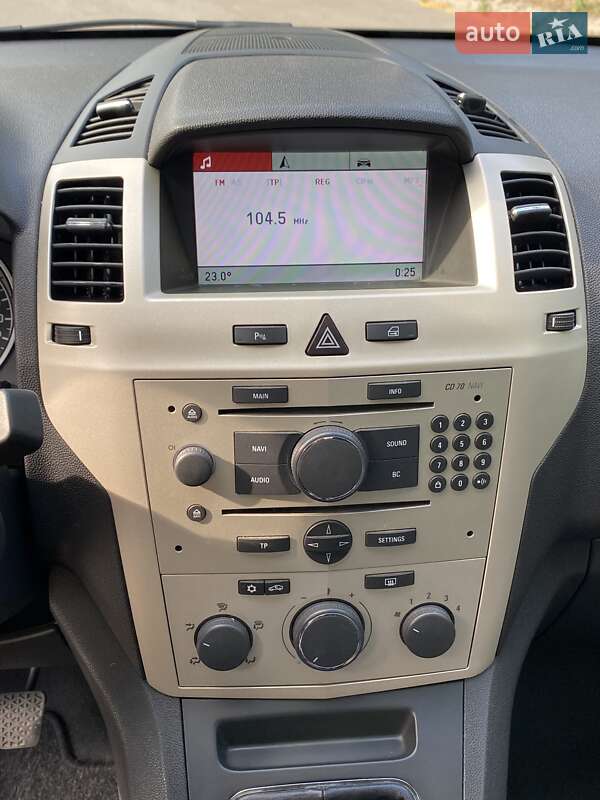 Минивэн Opel Zafira 2008 в Полтаве