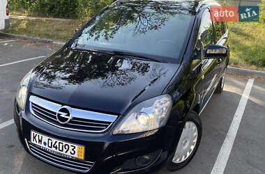 Минивэн Opel Zafira 2010 в Виннице