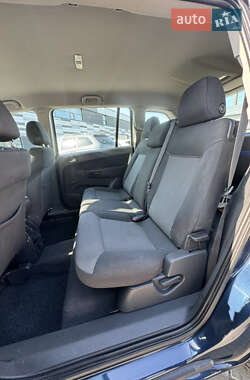 Минивэн Opel Zafira 2012 в 