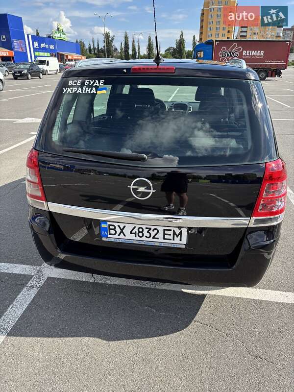 Минивэн Opel Zafira 2007 в Каменец-Подольском