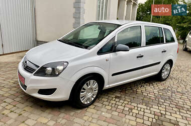 Минивэн Opel Zafira 2009 в Луцке