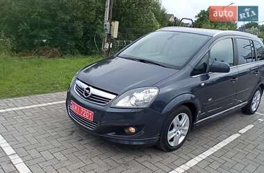 Минивэн Opel Zafira 2011 в Луцке