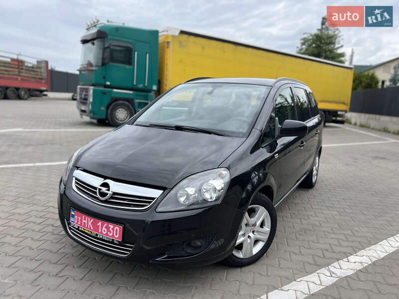 Минивэн Opel Zafira 2013 в Луцке