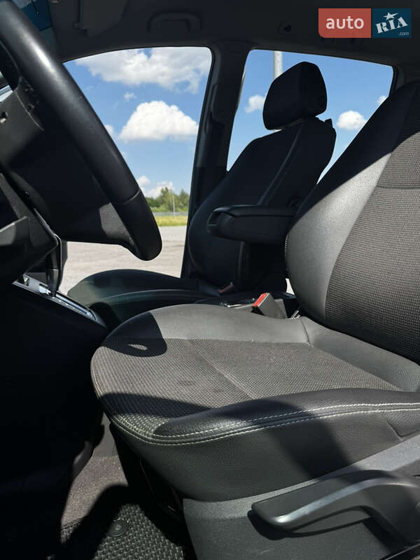 Минивэн Opel Zafira 2009 в Львове