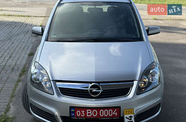 Минивэн Opel Zafira 2006 в 