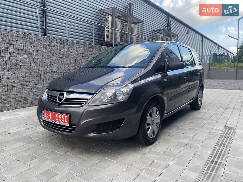 Минивэн Opel Zafira 2009 в Луцке