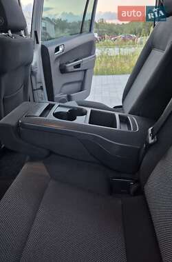 Минивэн Opel Zafira 2011 в 
