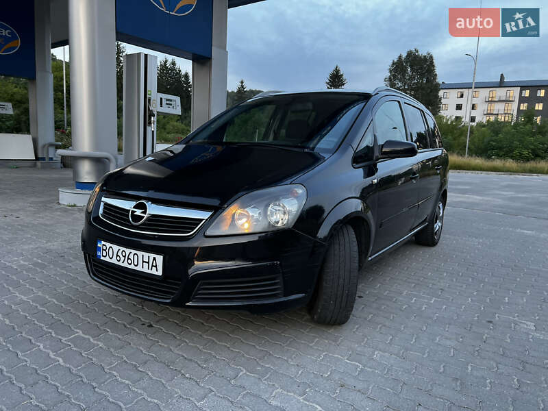 Минивэн Opel Zafira 2006 в Кременце