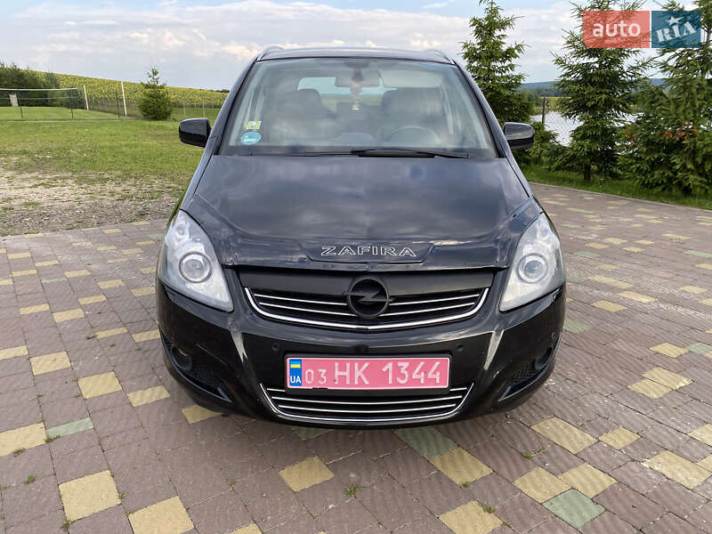 Минивэн Opel Zafira 2012 в Львове