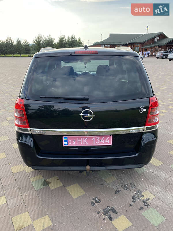 Минивэн Opel Zafira 2012 в Львове