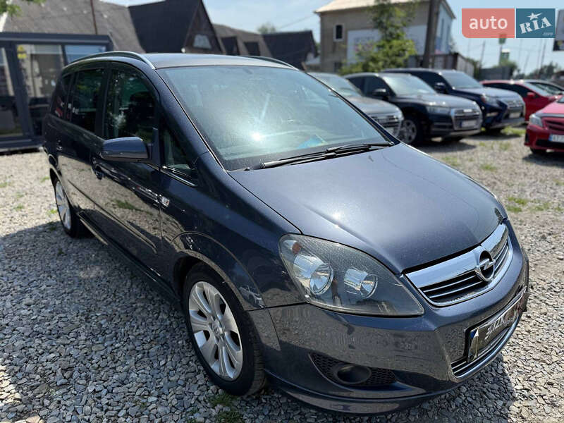 Мінівен Opel Zafira 2008 в Коломиї