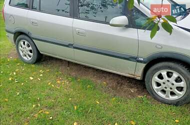 Мінівен Opel Zafira 2005 в Яворові