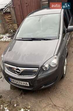 Минивэн Opel Zafira 2011 в Коростене