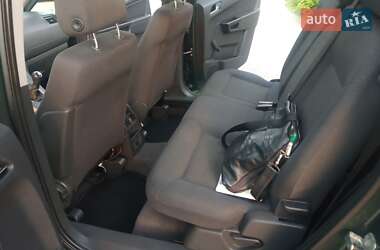 Минивэн Opel Zafira 2010 в 