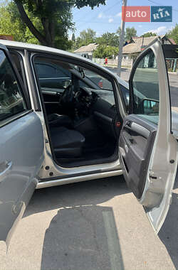 Минивэн Opel Zafira 2011 в 