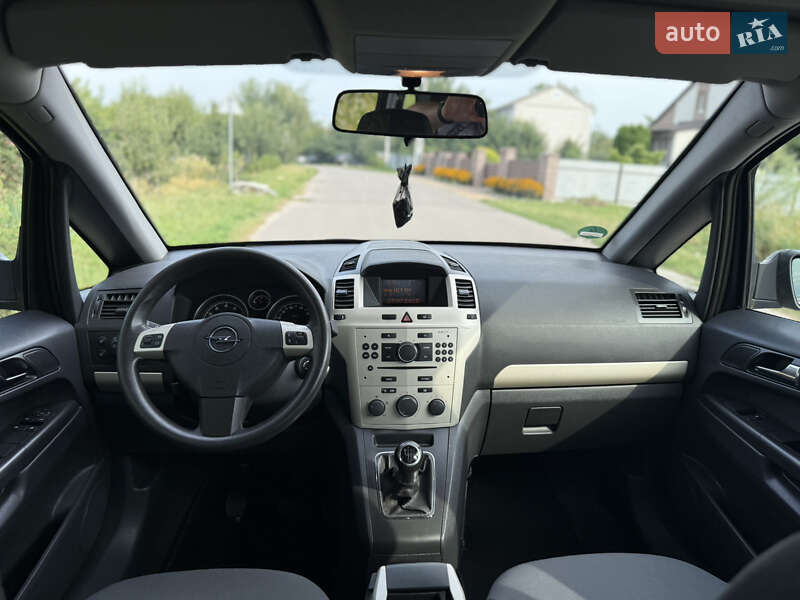 Мінівен Opel Zafira 2008 в Борисполі