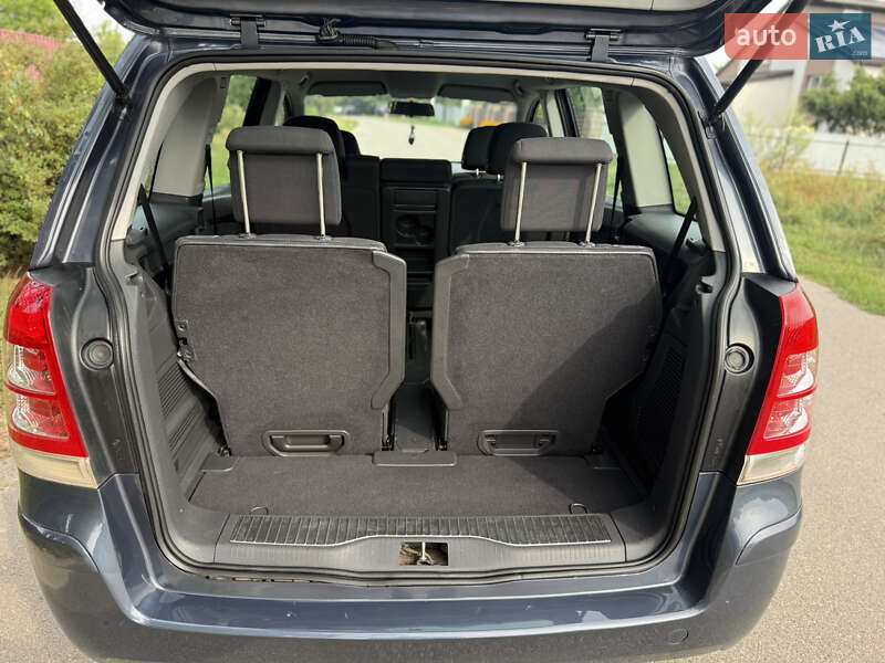 Мінівен Opel Zafira 2008 в Борисполі